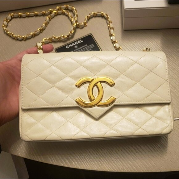 CHANEL Handbags - Chanel Vintage Interlocking CC White Leather Flap Bag Purse ✨🤍